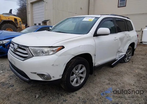 2012 Toyota Highlander Se V6 из США, поврежденный, VIN 5TDBK3EH0CS133071
